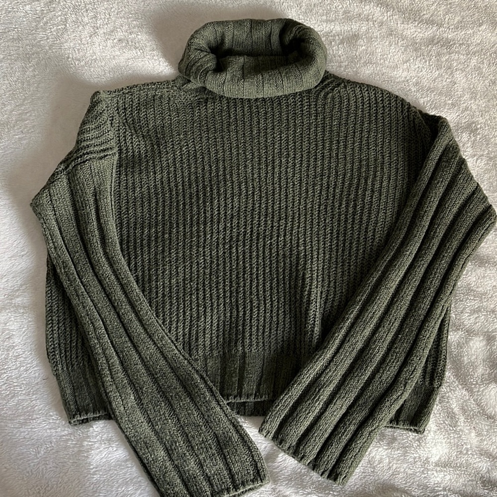 turtleneck green sweater